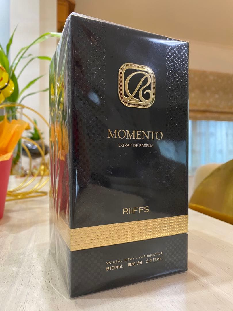 香水(男性用) Riiffs Momento