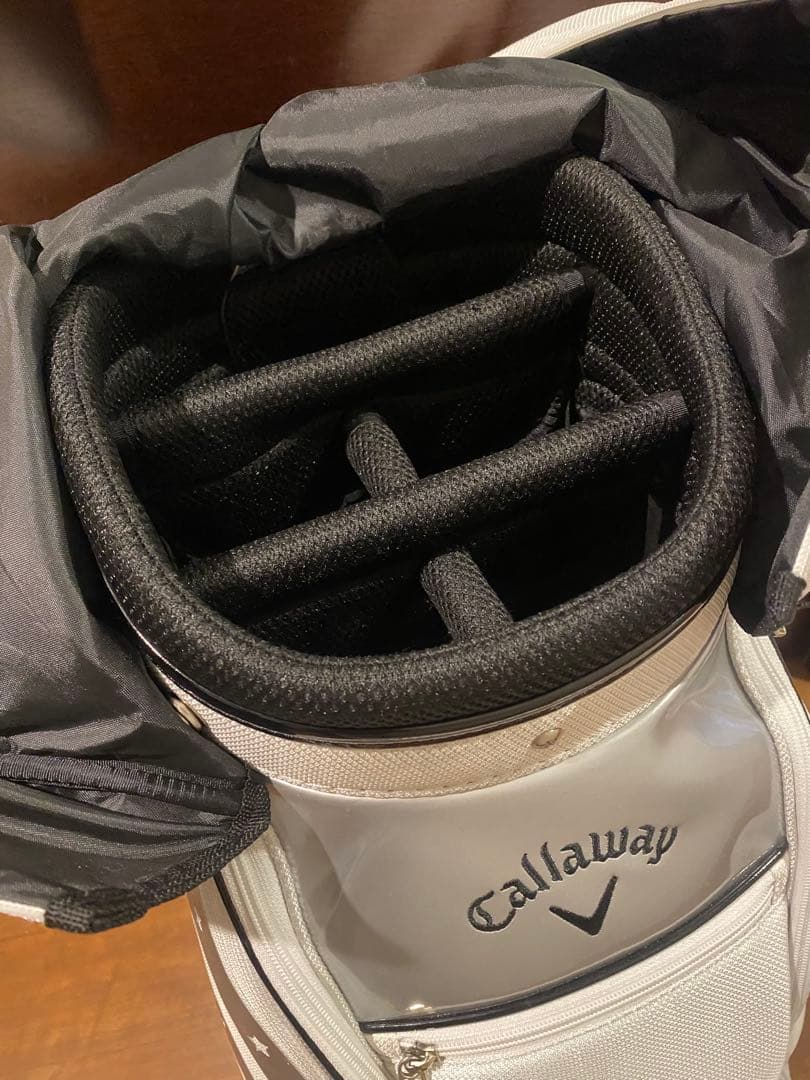 ナオヤ　　　美品！　Callaway キャディバッグ ホワイト