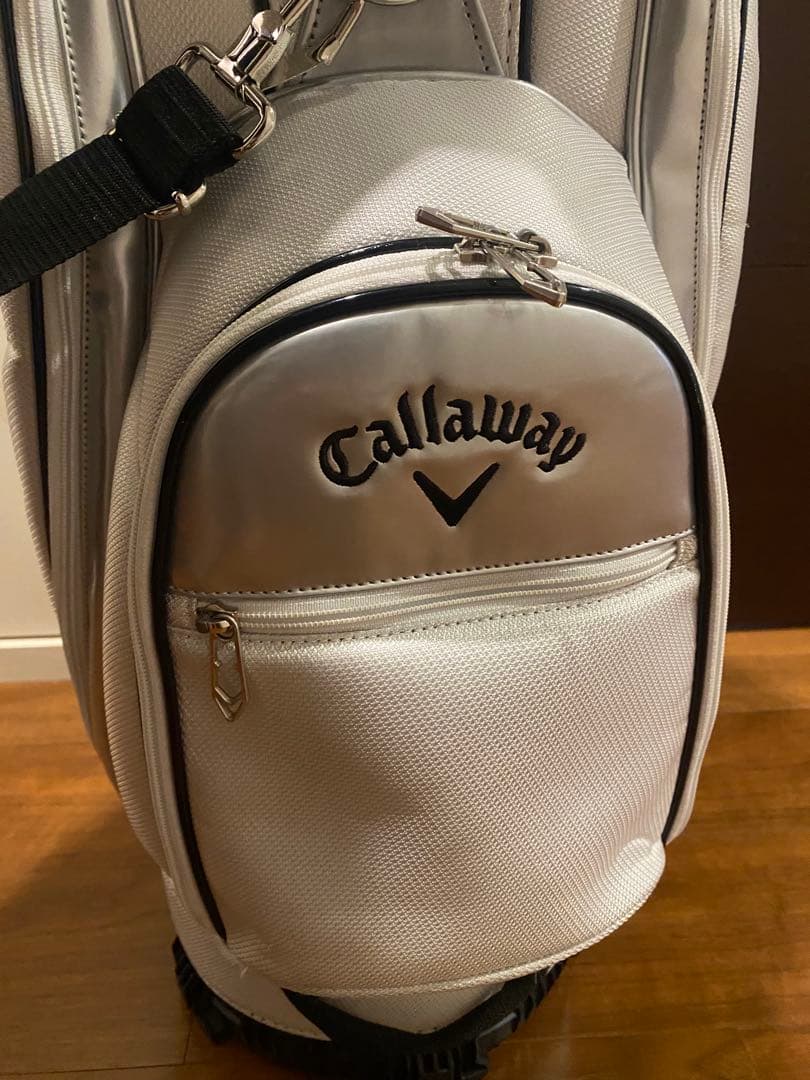 ナオヤ　　　美品！　Callaway キャディバッグ ホワイト