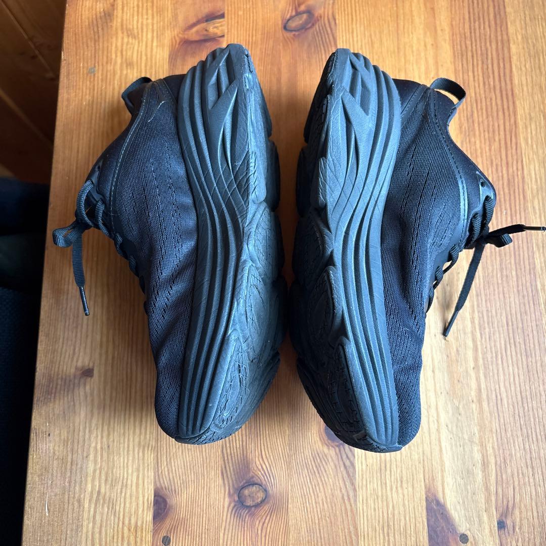 ホカオネオネランニングシューズメン ズレディースボンダイ8 23.5cm