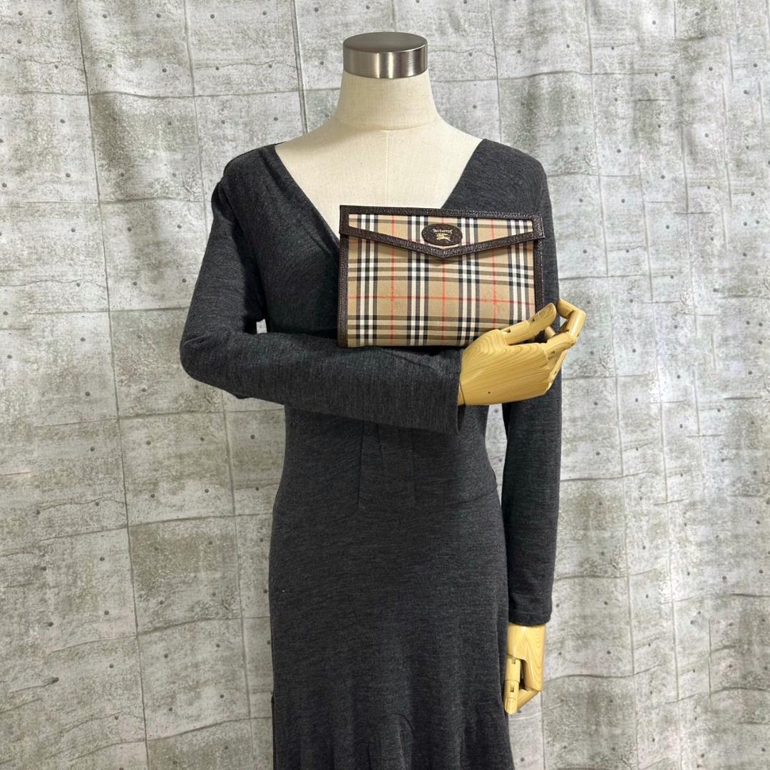 BURBERRY バーバリー ノバチェック クラッチバッグ マルチポーチ