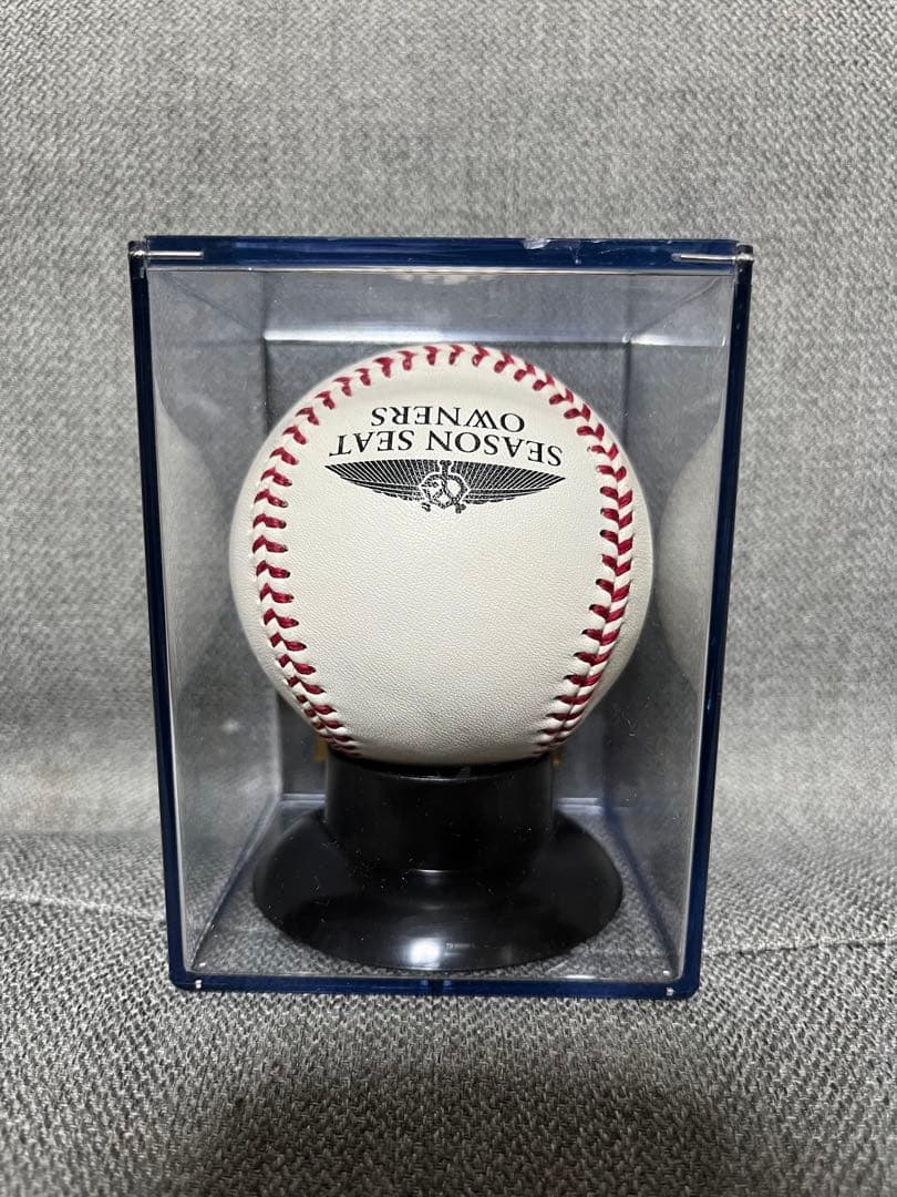 読売ジャイアンツ　亀井義行　シーズンシートオーナー　直筆サインボール　巨人