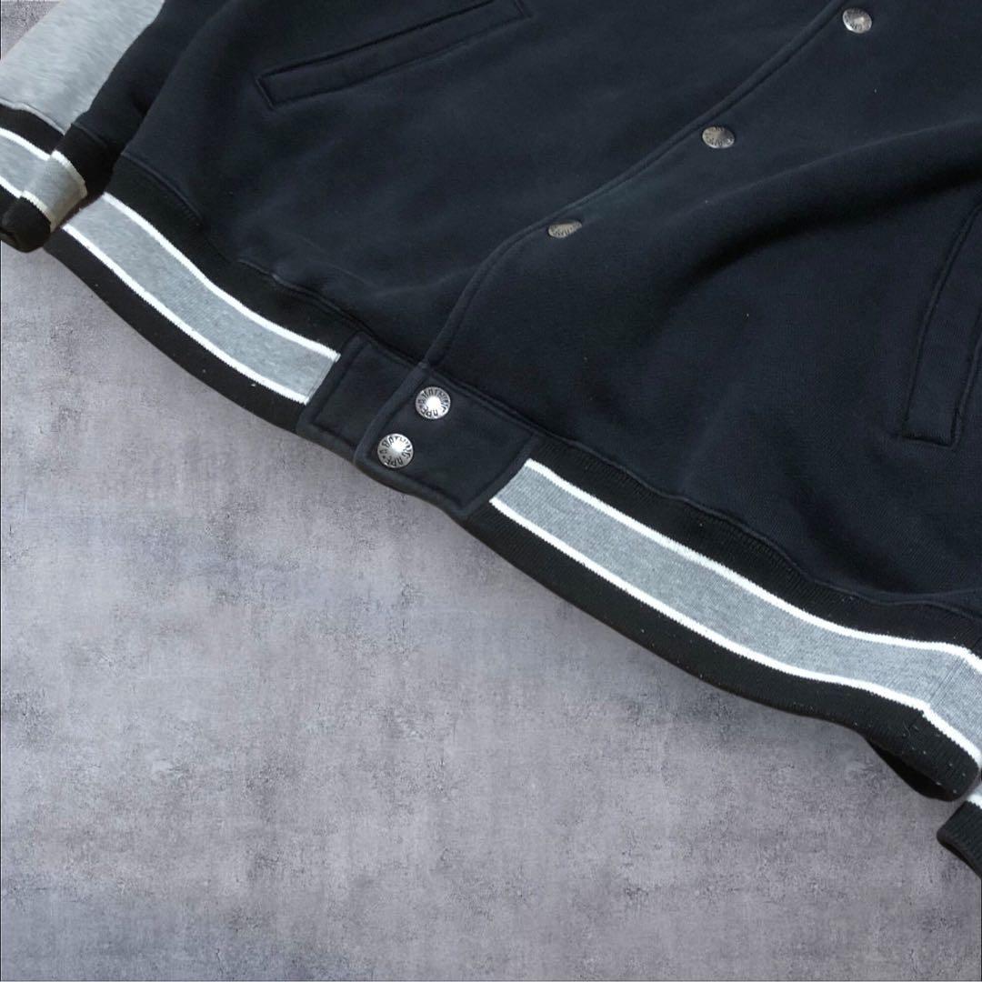 A BATHING APE アベイシングエイプ　スウェット　スタジャン　猿タグ