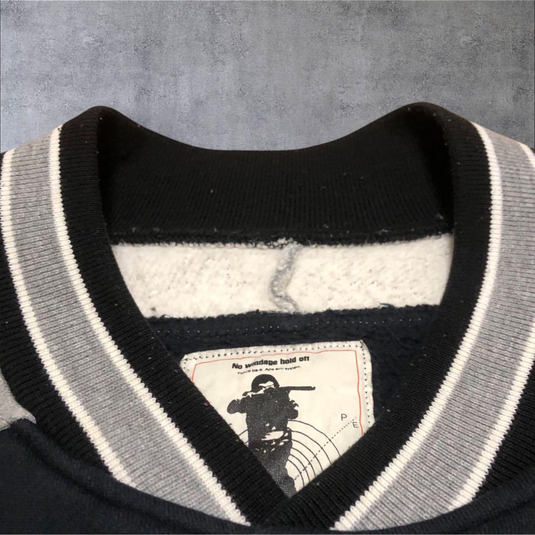 A BATHING APE アベイシングエイプ　スウェット　スタジャン　猿タグ