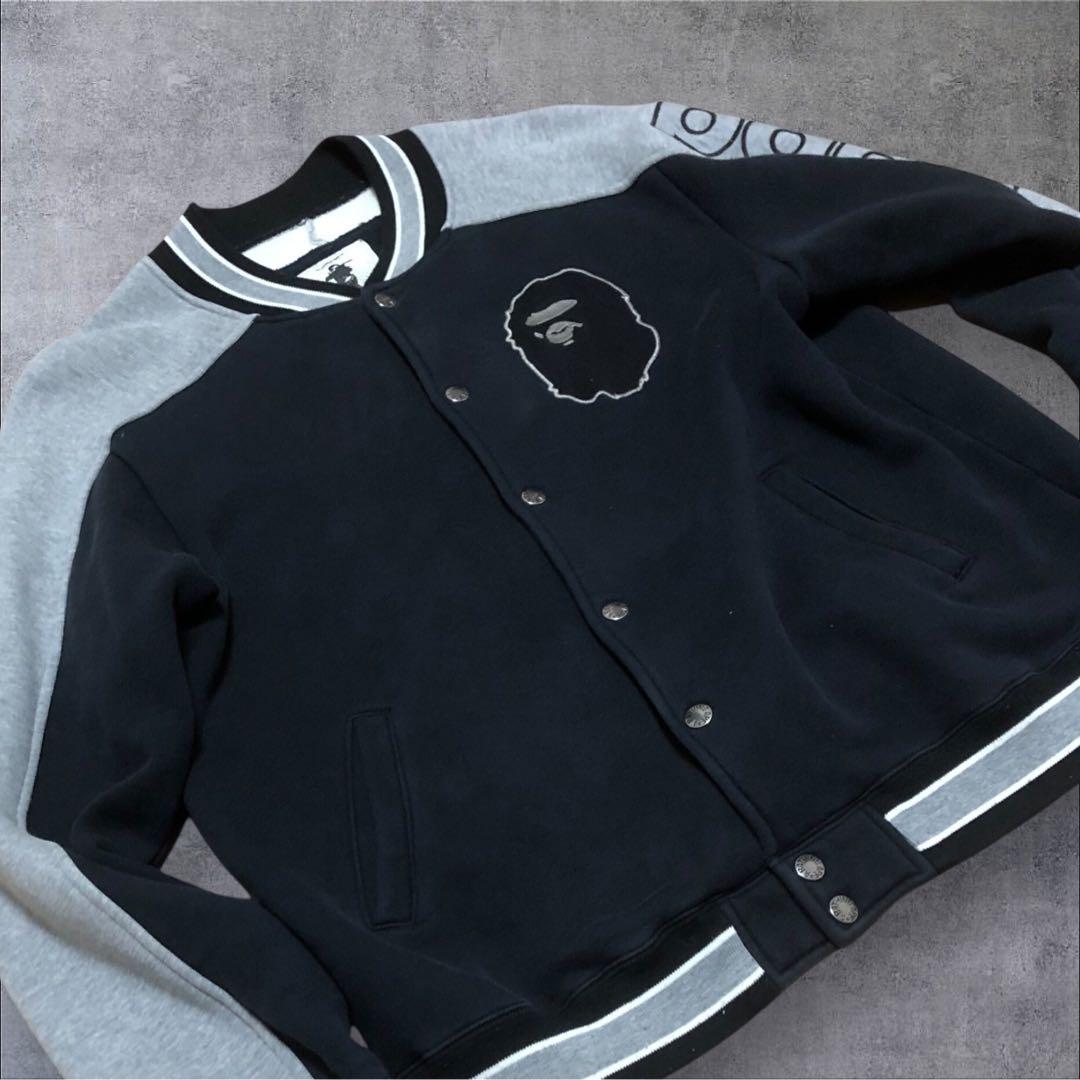 A BATHING APE アベイシングエイプ　スウェット　スタジャン　猿タグ