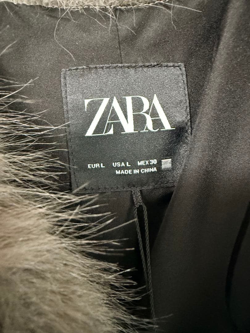 ZARA フェイクファーショートコート　Lサイズ　完売品