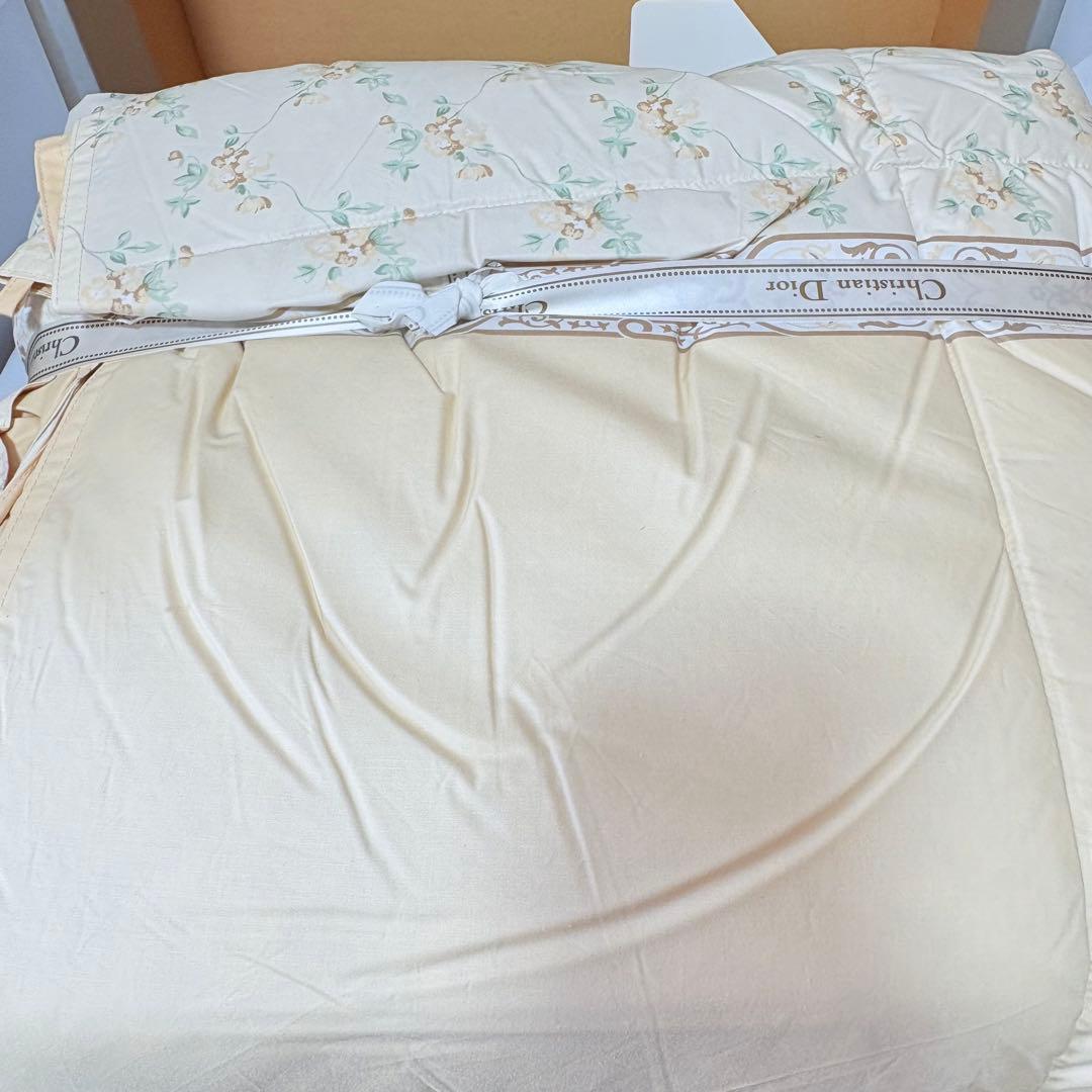 Christian Dior ダウンケット　CDロゴ花柄　　150×200cm