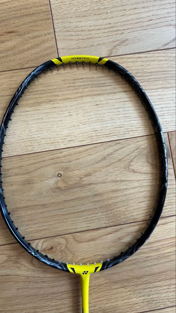 美品　ヨネックス　バドミントンラケット　ナノフレア 1000z