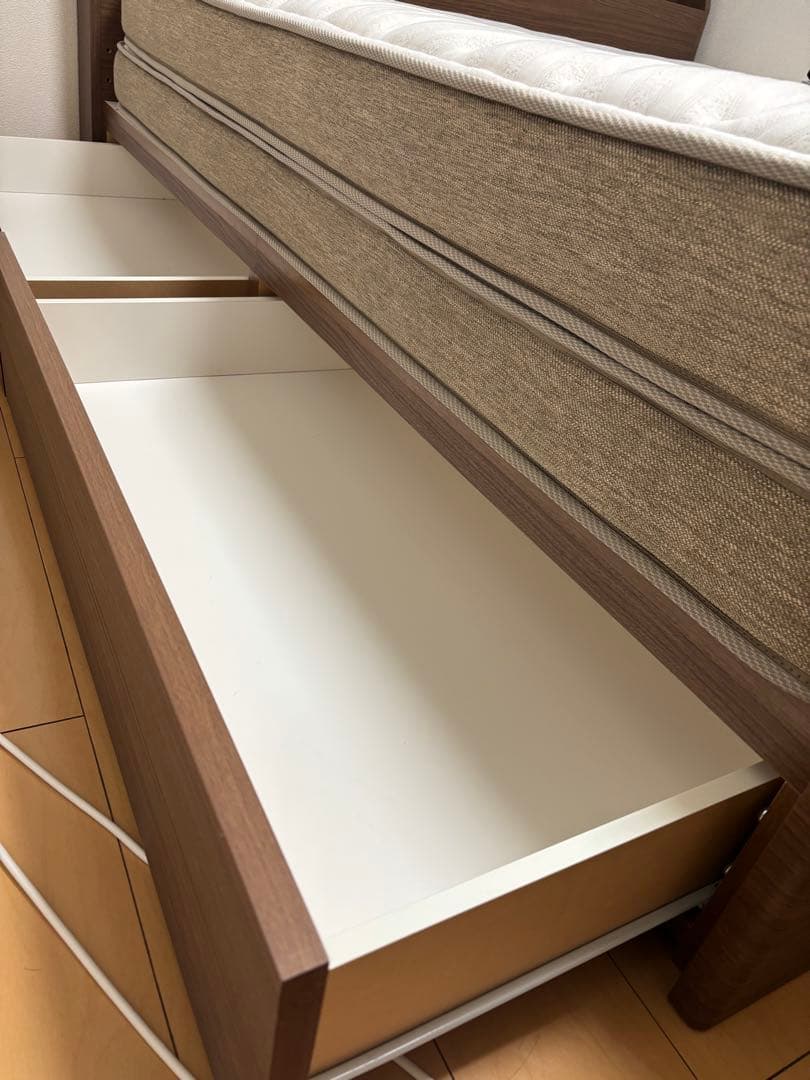 NITORI クイーン ベッドフレーム＋マットレス(Nスリープ プレミアム)