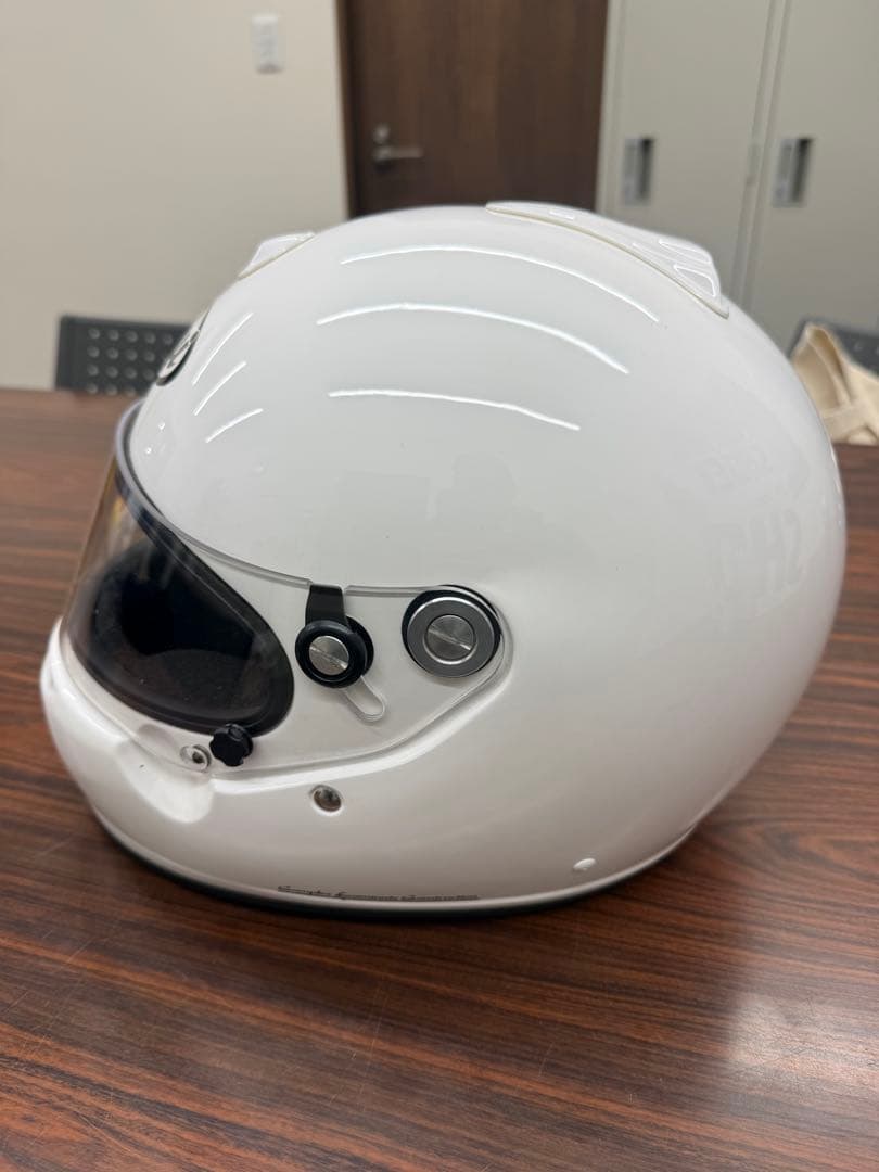 Arai レーシングカーヘルメット ホワイト