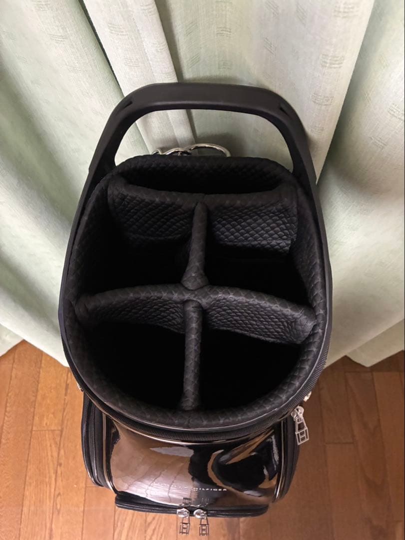 トミーヒルフィガー エナメル　キャディバッグ　未使用品