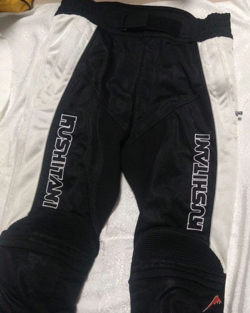 値下げ！ クシタニバイクパンツ　ハードサポーター付き 腰にもパット付きサイズLL