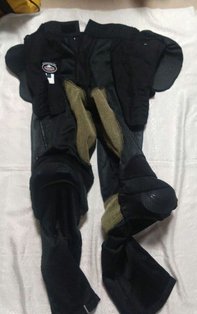 値下げ！ クシタニバイクパンツ　ハードサポーター付き 腰にもパット付きサイズLL