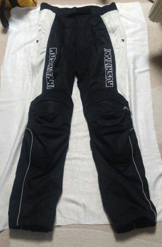 値下げ！ クシタニバイクパンツ　ハードサポーター付き 腰にもパット付きサイズLL