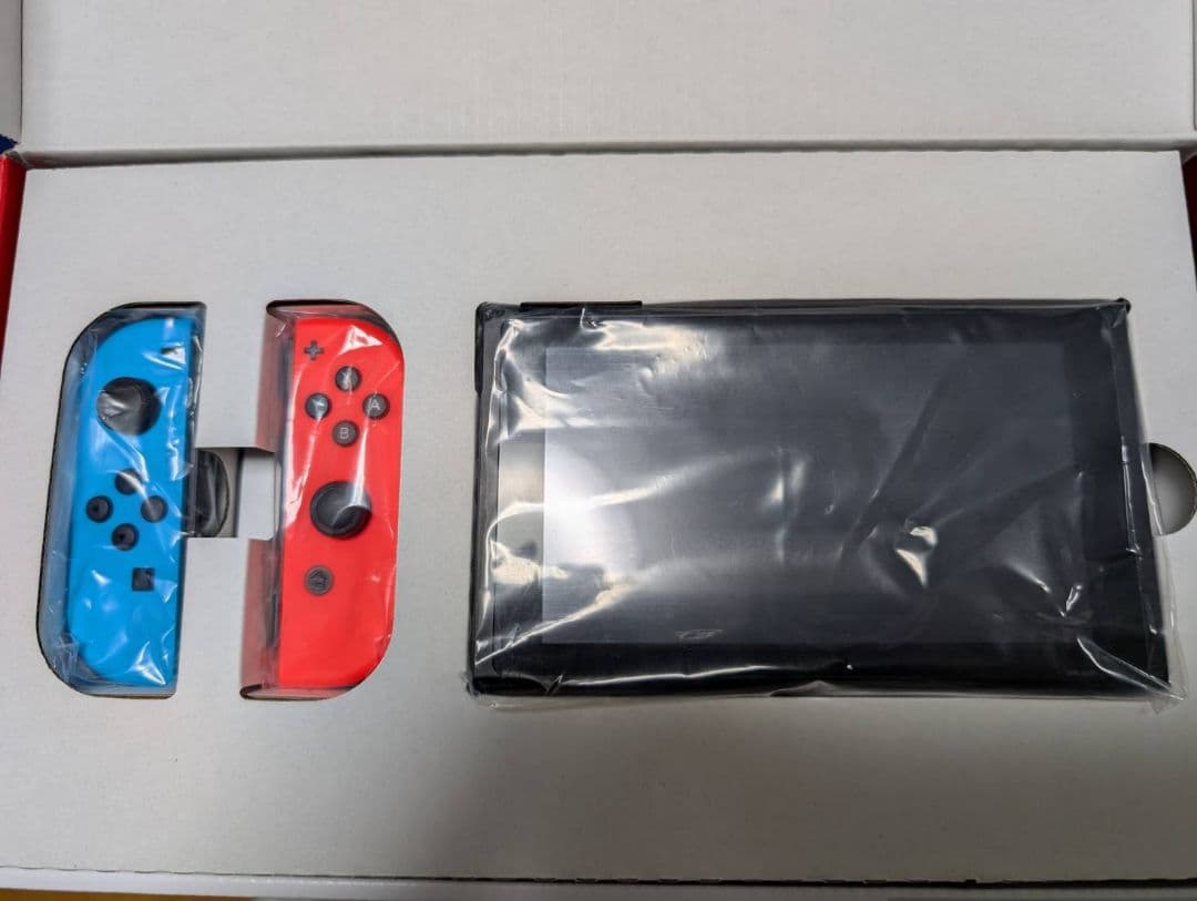 Nintendo Switch 　2021年バッテリー強化版　本体+SDカード