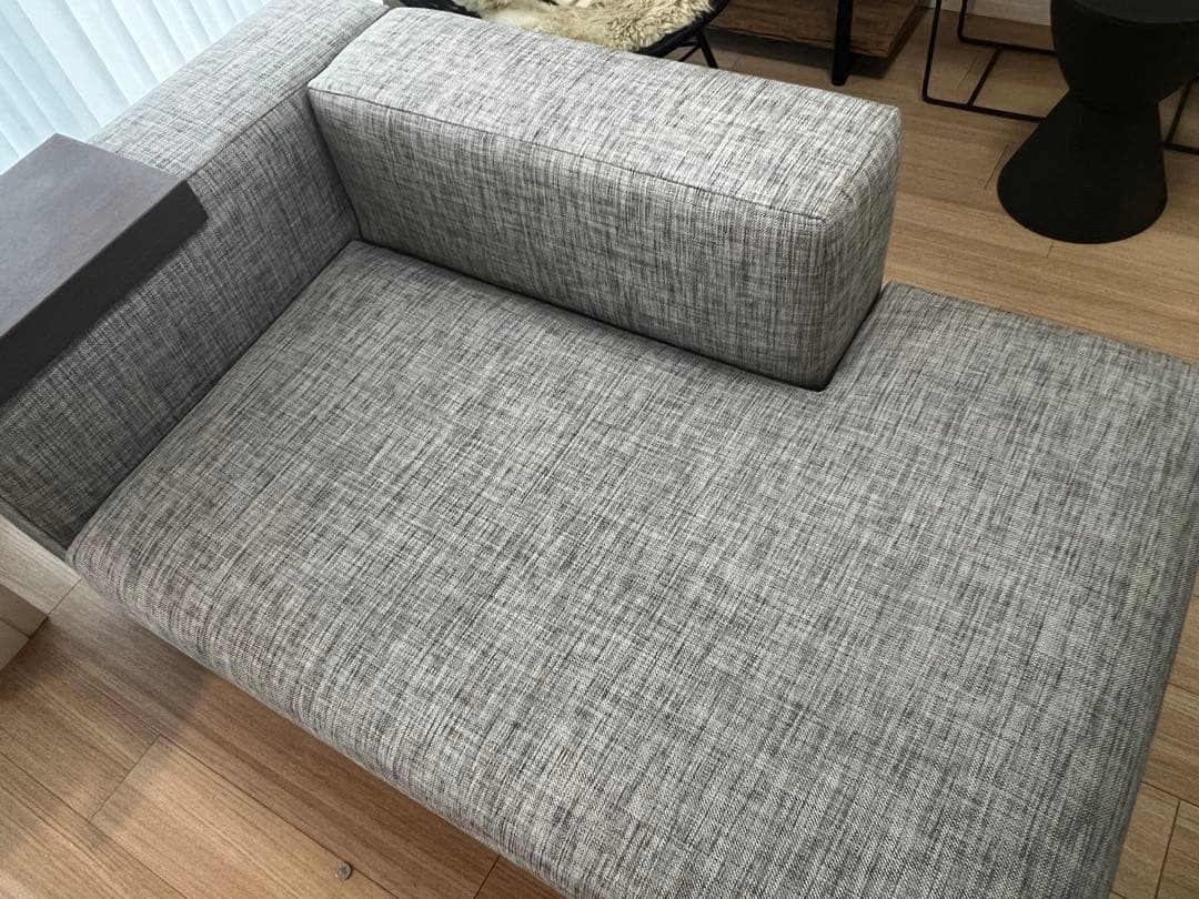 NOYES Decibel Standard 2人掛けソファ