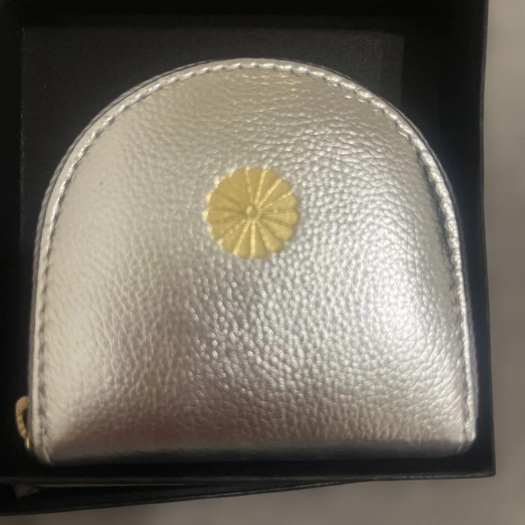 【新品未使用】皇居財布　ケース　小銭入れ　シルバー　プレゼントにも