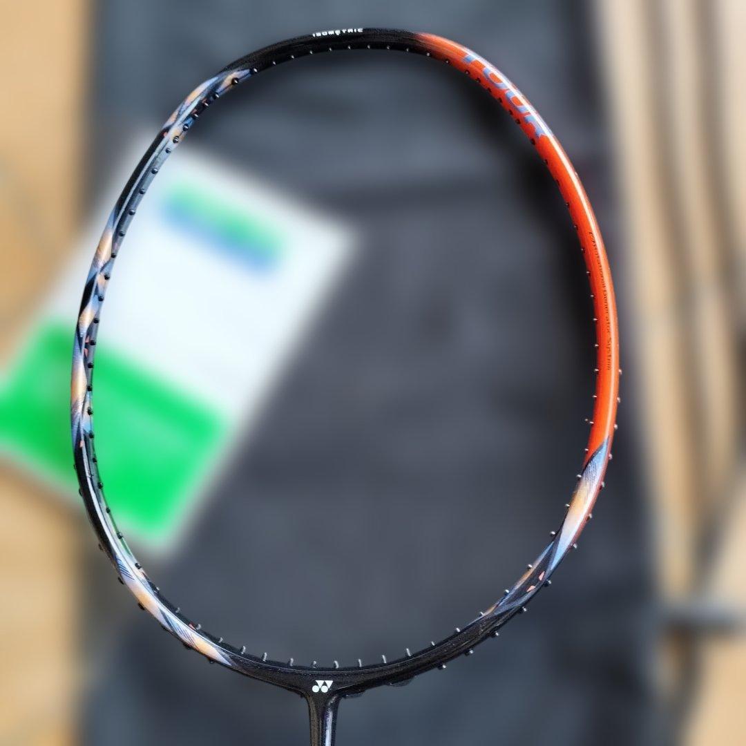 ヨネックスバドミントン ラケットアストロクス 77 ツアーAX77_T3U6