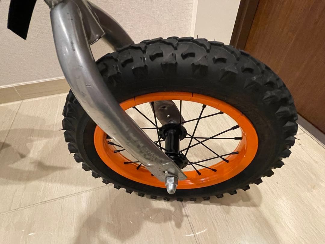 KTM　トレーニングバイク　2019年式　キックバイクスタンド付属　状態綺麗です