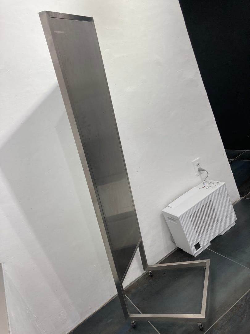 25万! ギャラリー仕様 全身 大型 ミラー 鏡 スタンド knoll 姿見