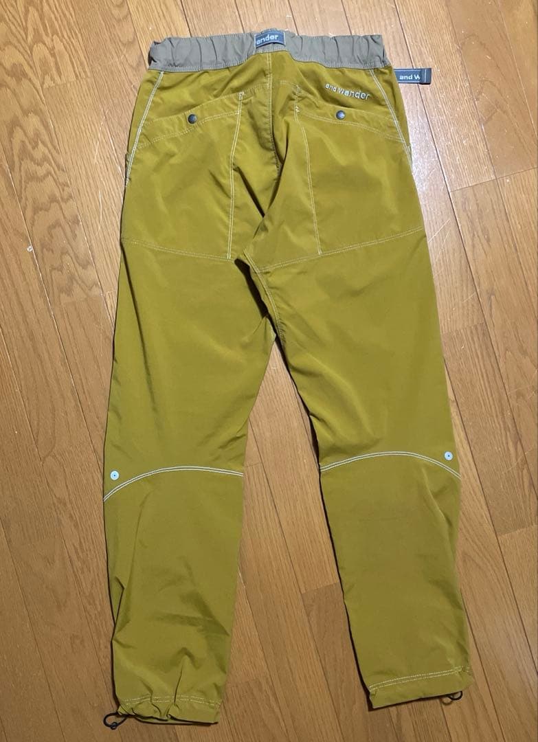 and wander ポケットストレッチパンツ