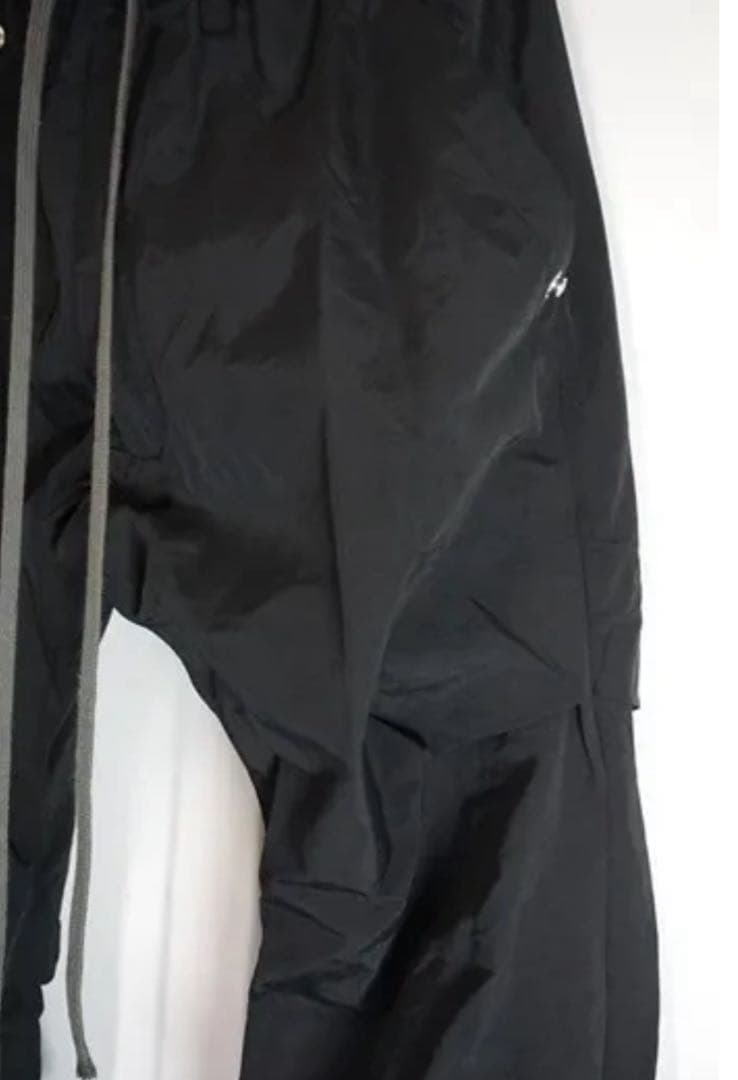 A.F ARTEFACT タック スリムバギー パンツ