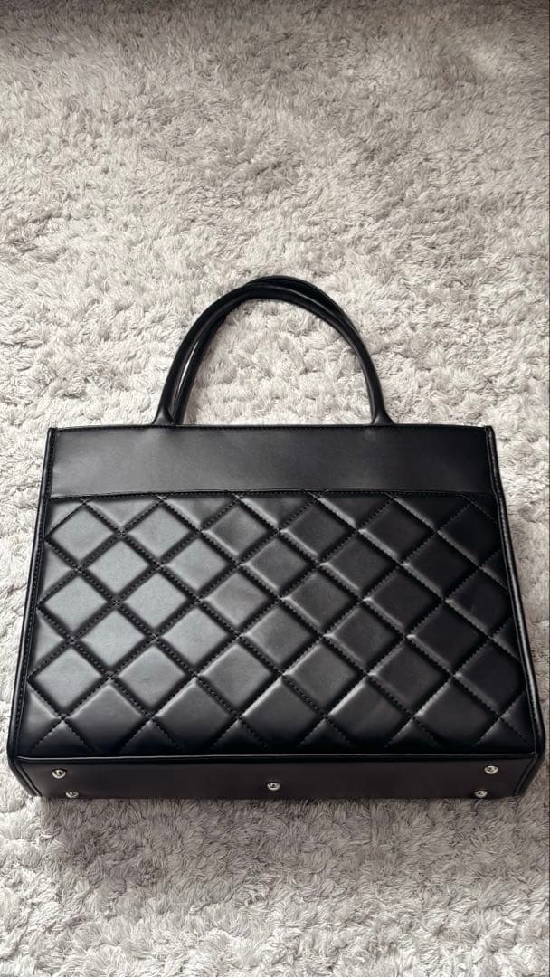 piumキルティングトートバッグ 黒