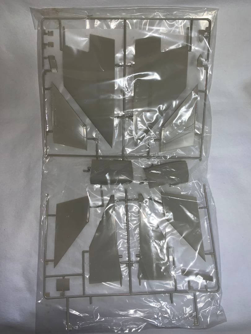【送料無料】タミヤ1/32エアークラフトF-4EJファントムII箱無し(訳あり)