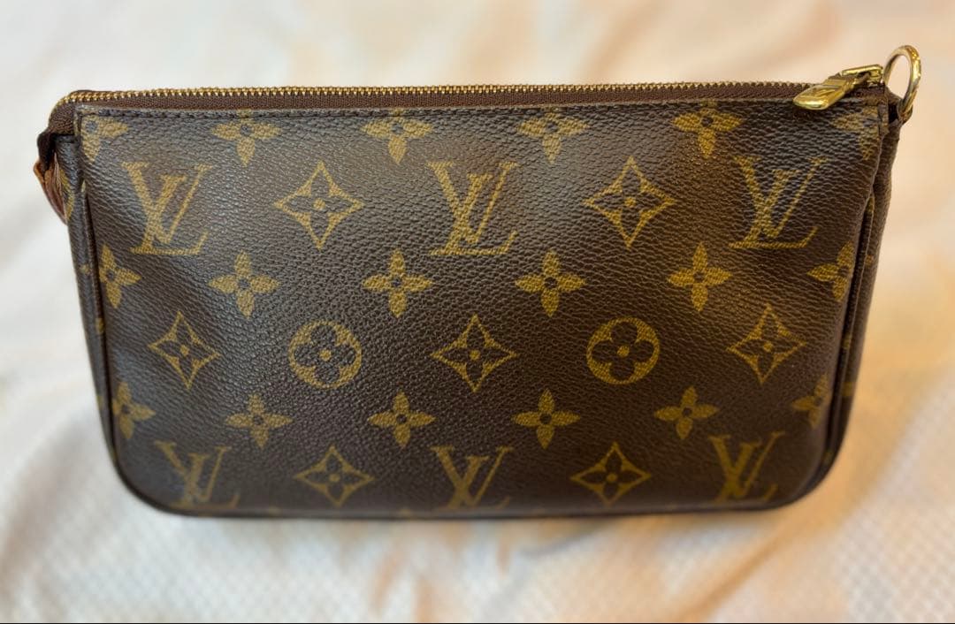 LOUIS VUITTON ポシェット アクセソワール キーフォルダー付き
