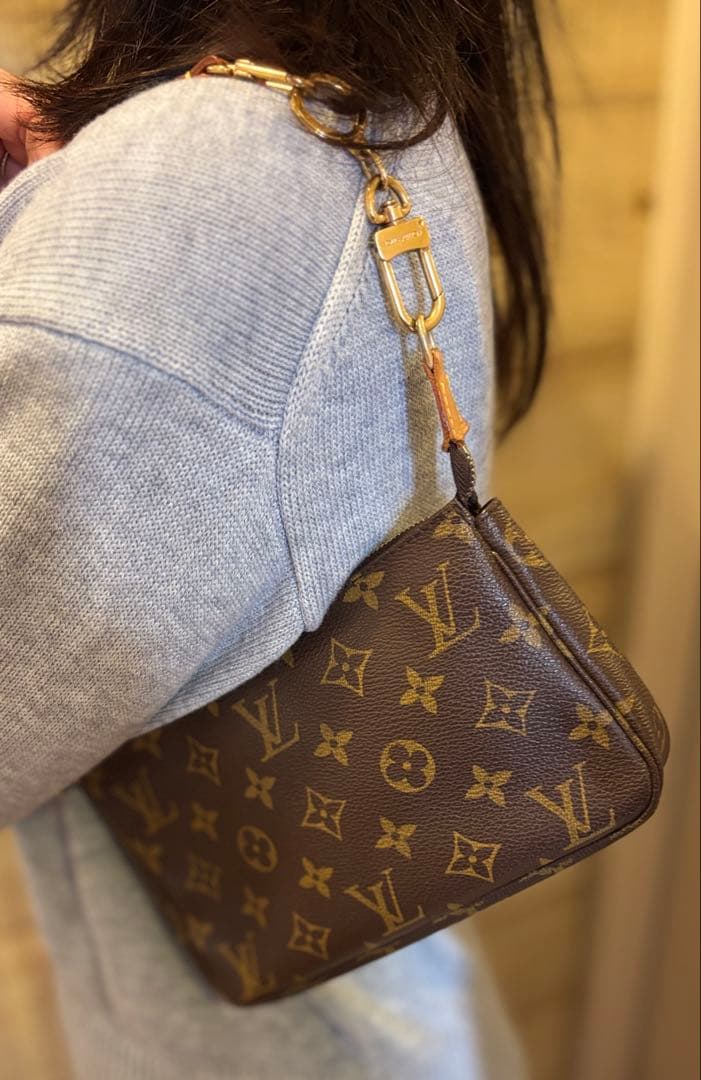 LOUIS VUITTON ポシェット アクセソワール キーフォルダー付き