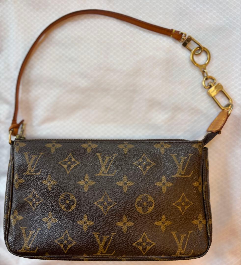 LOUIS VUITTON ポシェット アクセソワール キーフォルダー付き