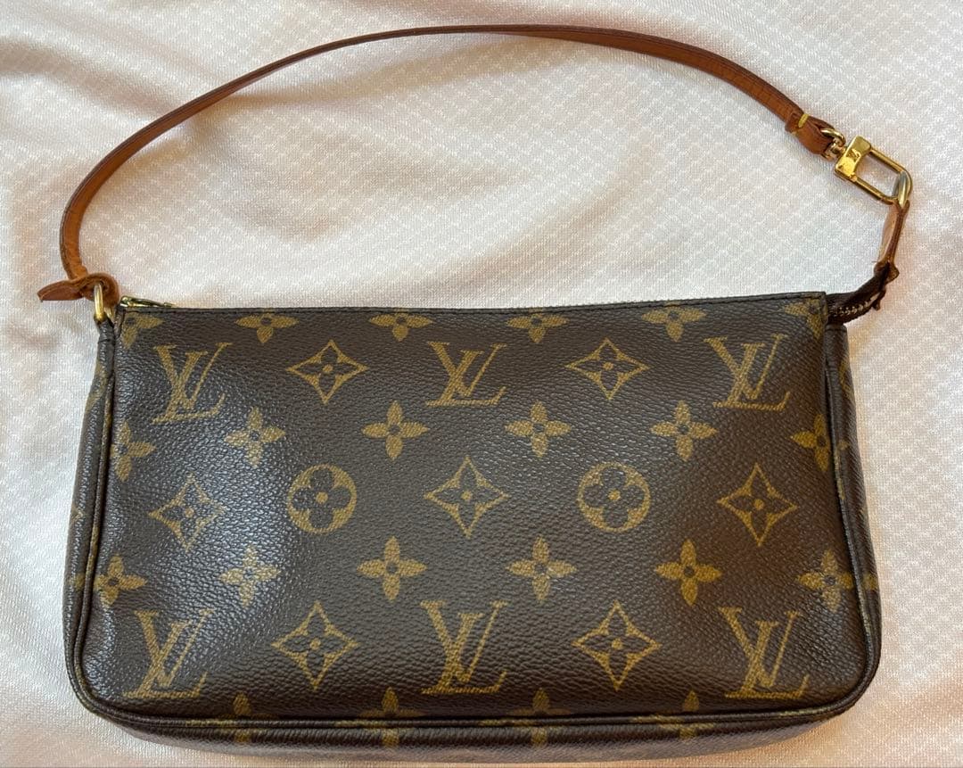 LOUIS VUITTON ポシェット アクセソワール キーフォルダー付き