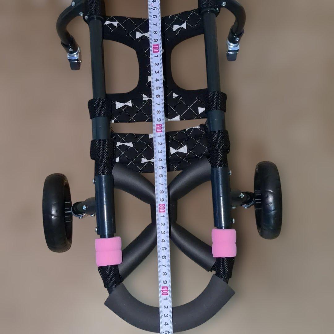 ワンちゃん4輪　リハビリ　食事補助　犬用車椅子　シニア犬補助　犬の歩行器