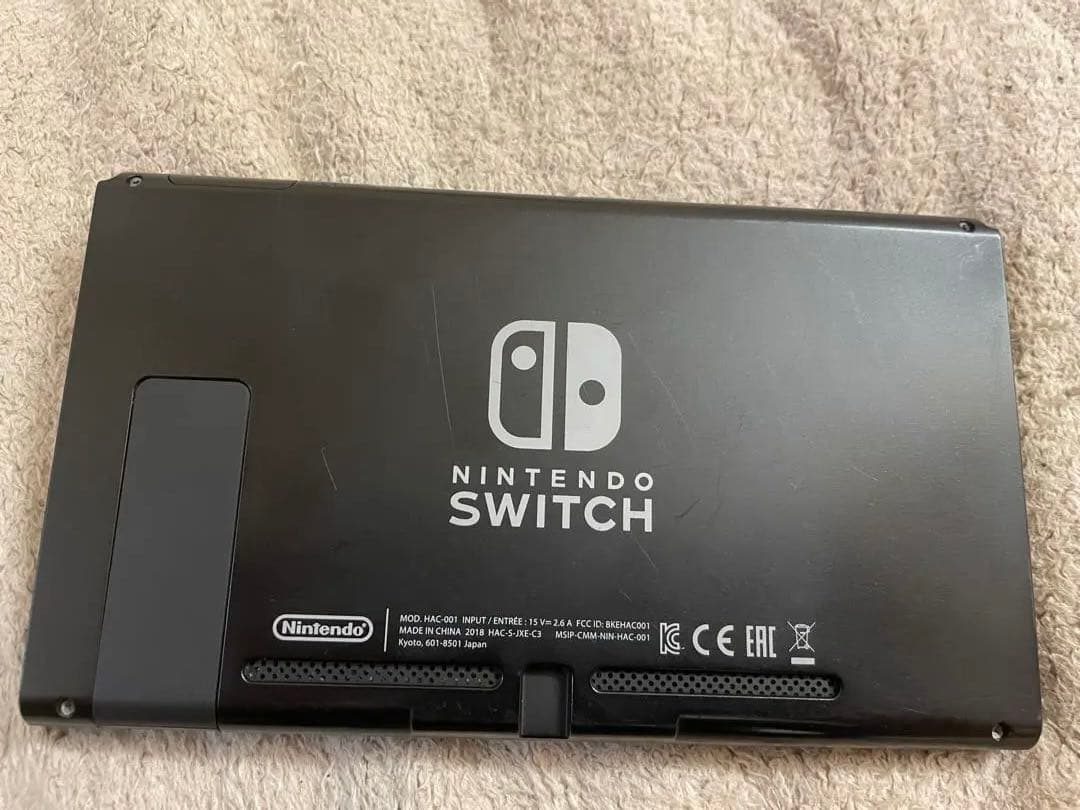 動作品　Nintendo switch本体のみ（中古）