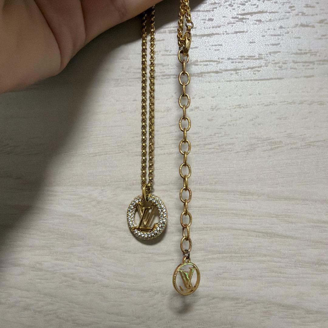 VUITTONネックレス