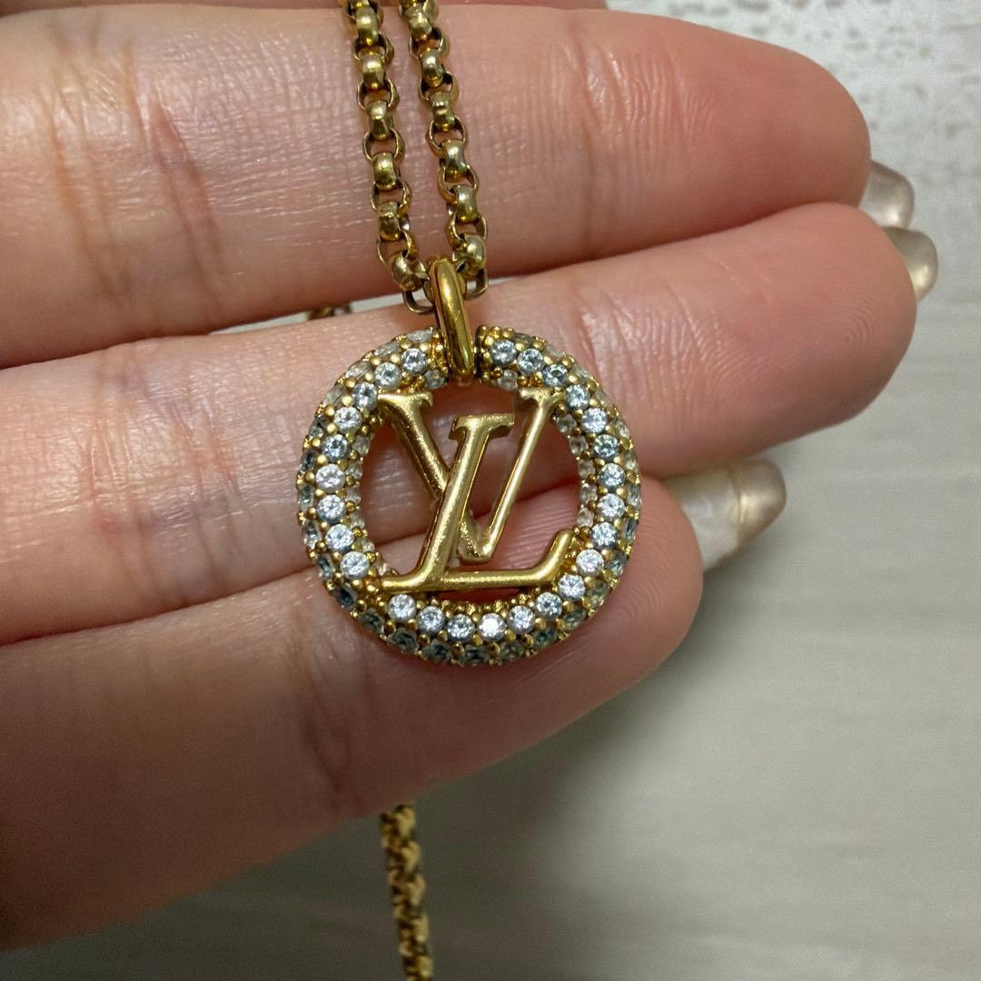 VUITTONネックレス