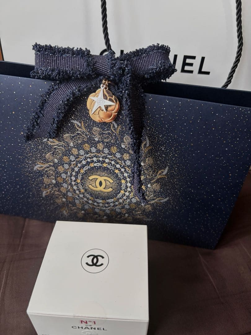 リッチクリーム N°1 ドゥ シャネル　2025クリスマスギフトラッピング