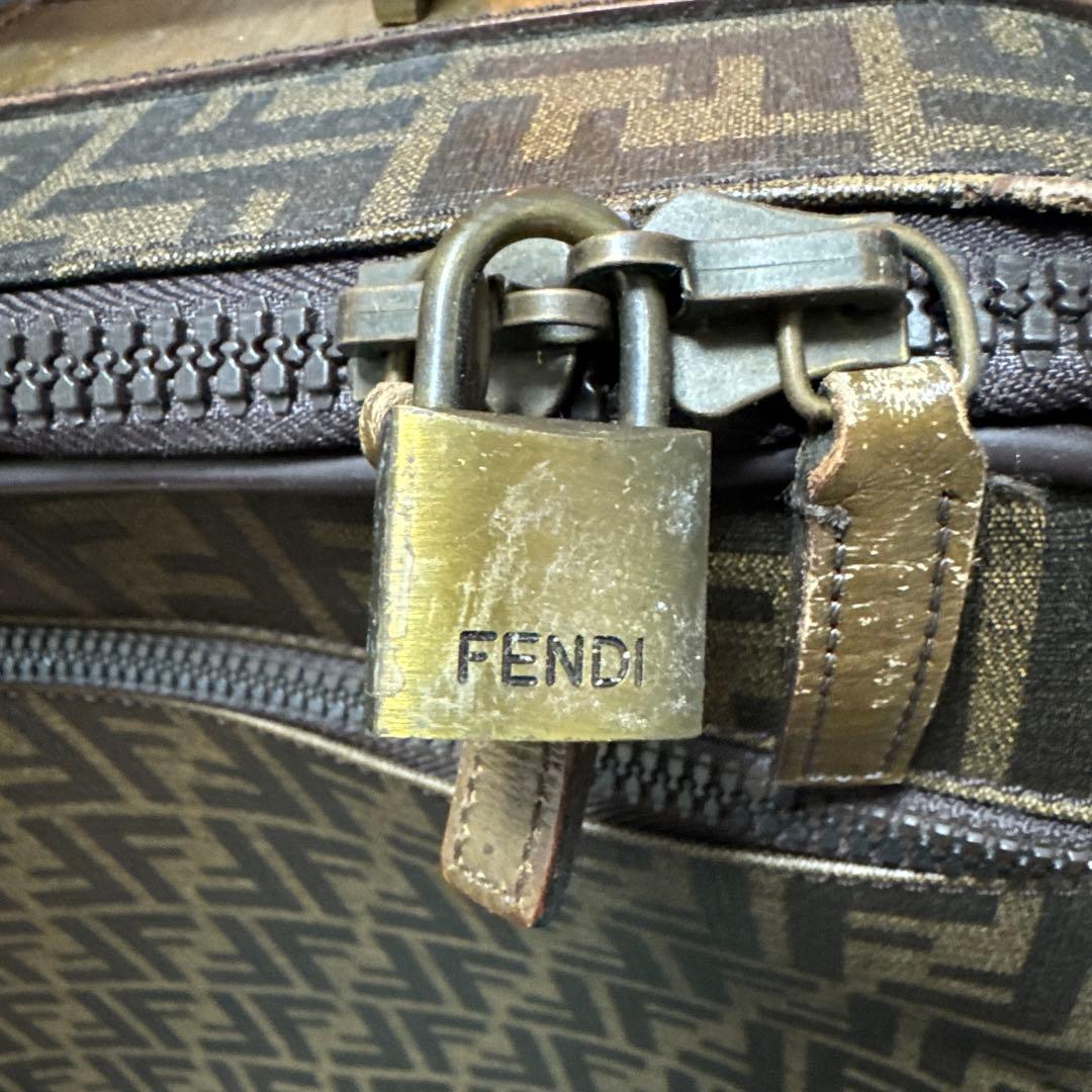 FENDI FFロゴボストンバッグ