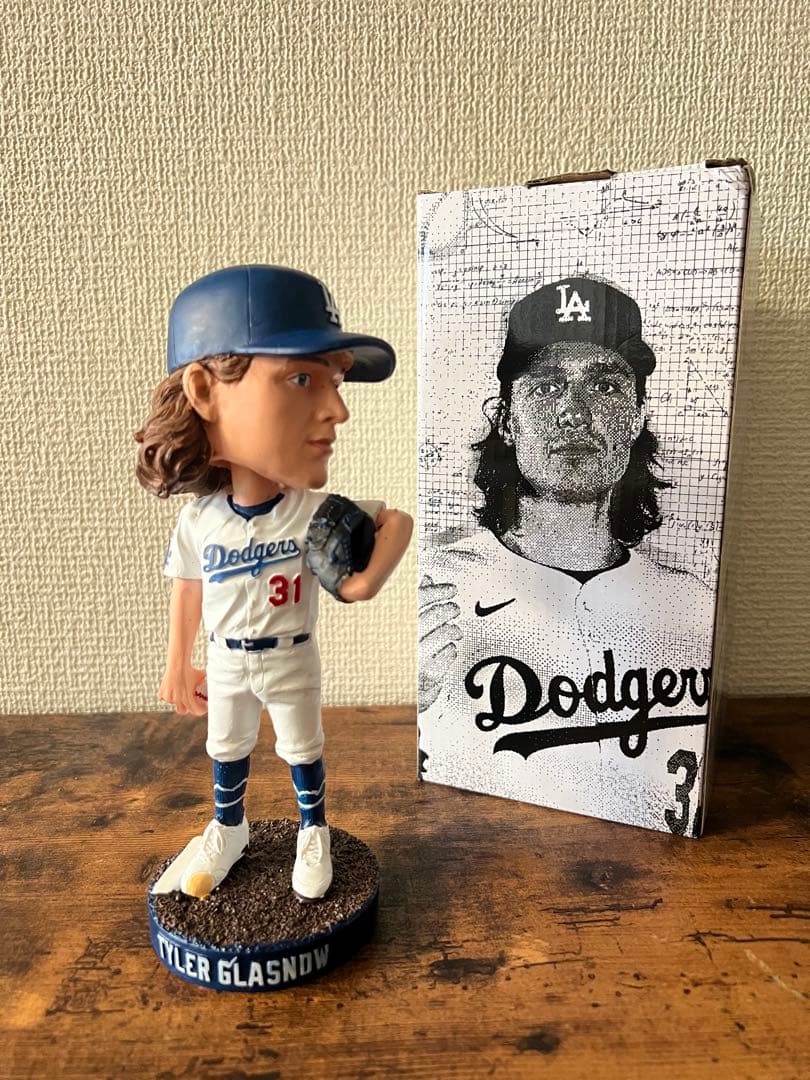 【非売品・新品】ドジャース グラスノー ボブルヘッド