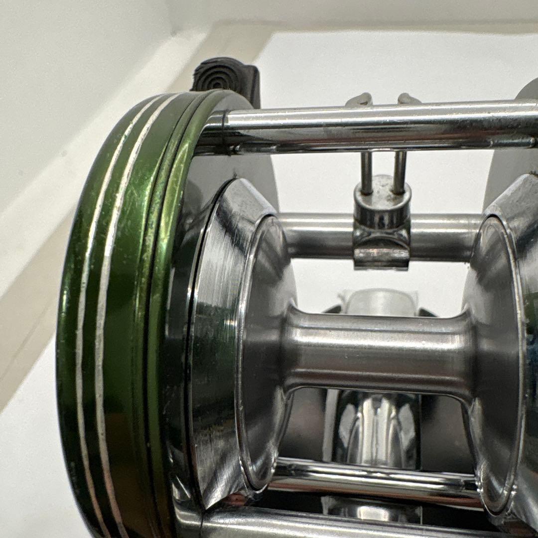 Heddon MARK IV 3200 ベイトリール