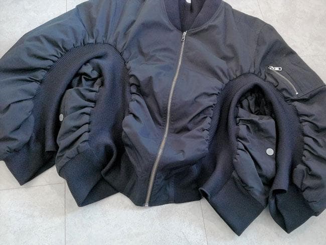 美品 カルバンクライン ビッグロゴ クレイジーリブ MA-1 ボンバージャケット