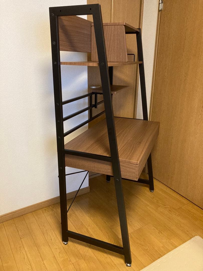 ニトリ　NITORI 省スペースデスク　ミドルブラウン　ラボーロ