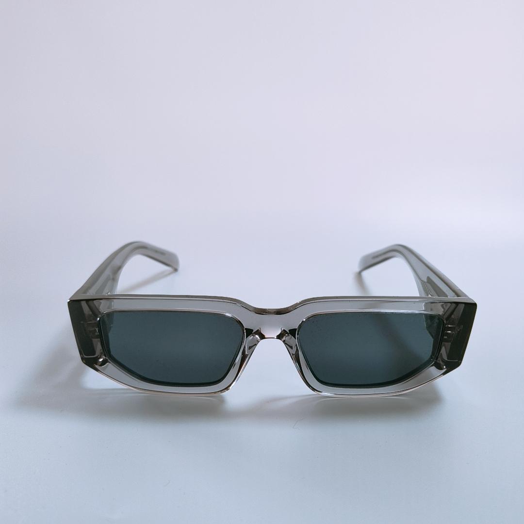 【新品未使用】PRADA トライアングルロゴ入り サングラス PR09ZS