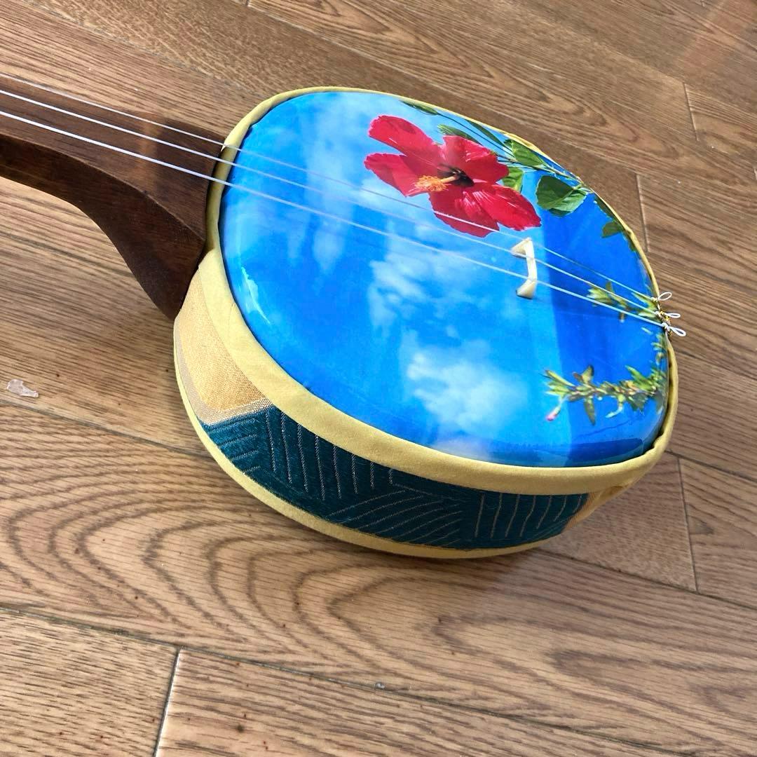 ハイビスカス三線