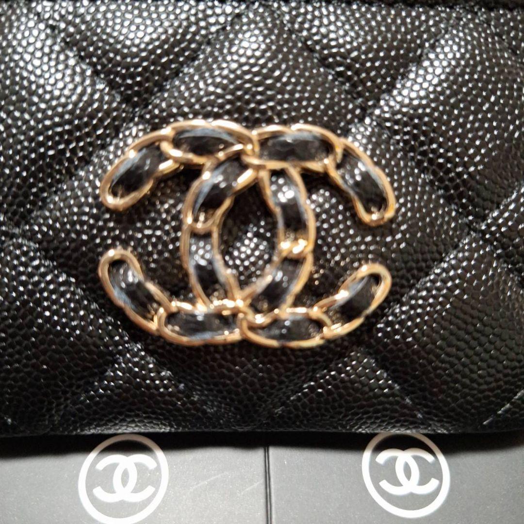 新品‼️シャネル チェーンロゴキルティングケース ノベルティ♡