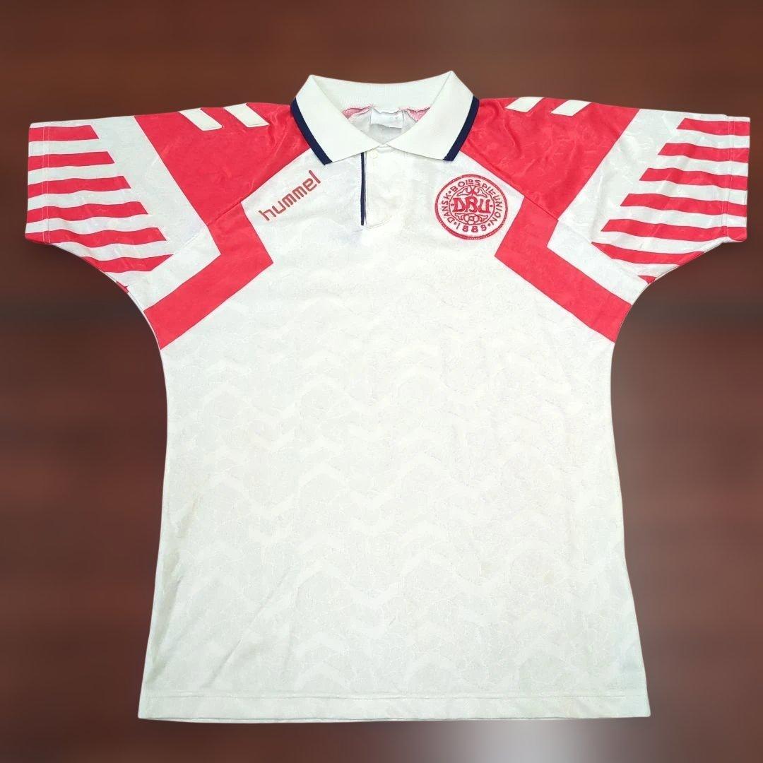 デンマーク代表アウェイユニフォーム　1992年