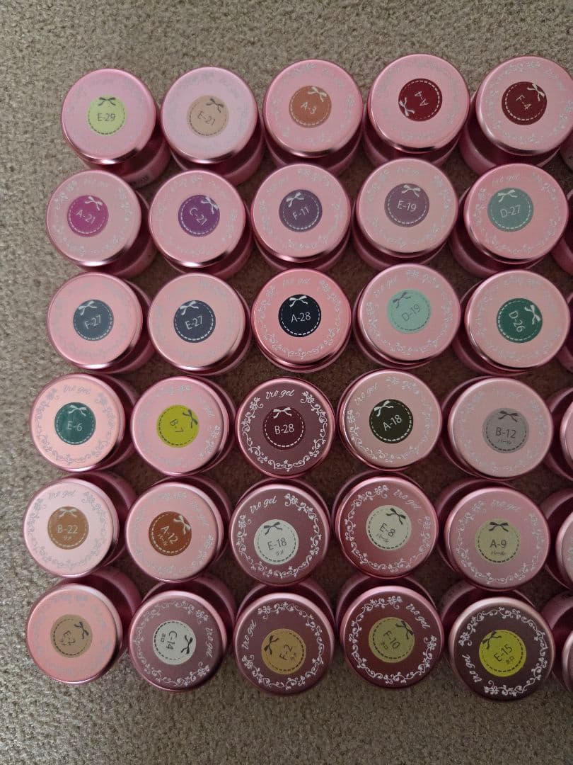 ネイルタウン イロジェル 86色 まとめ売り ほぼ未使用