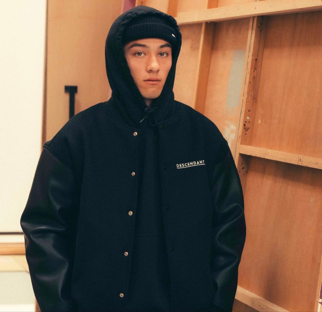 DESCENDANT FLUKE UP VARSITY JACKET 最安値 M
