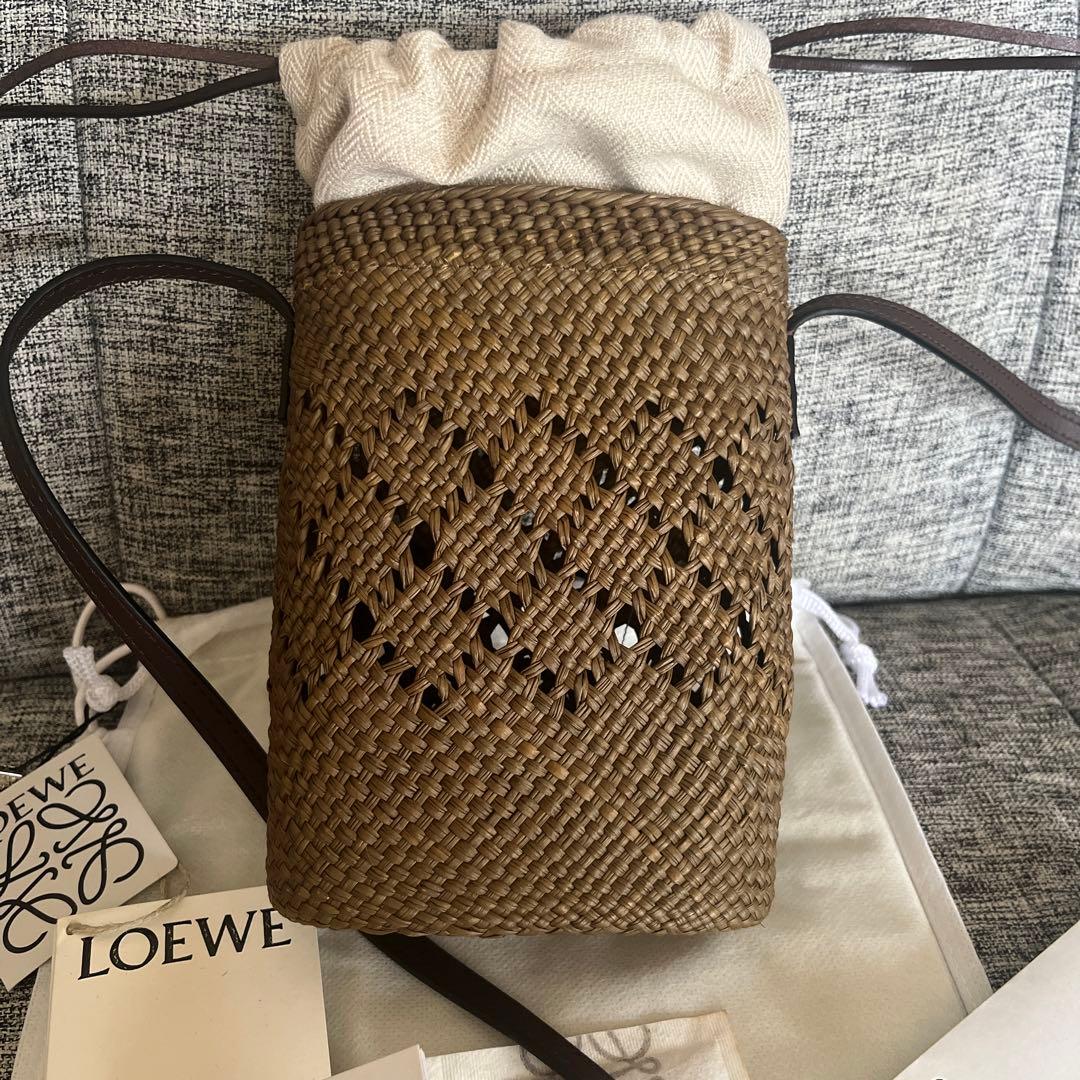 ロエベ アナグラムスクエアポケット　カゴバッグ　新品未使用