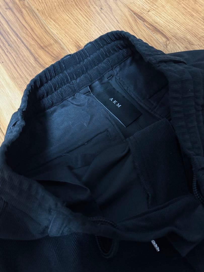 コーデュロイSWING EASY PANTS 黒 サイズM